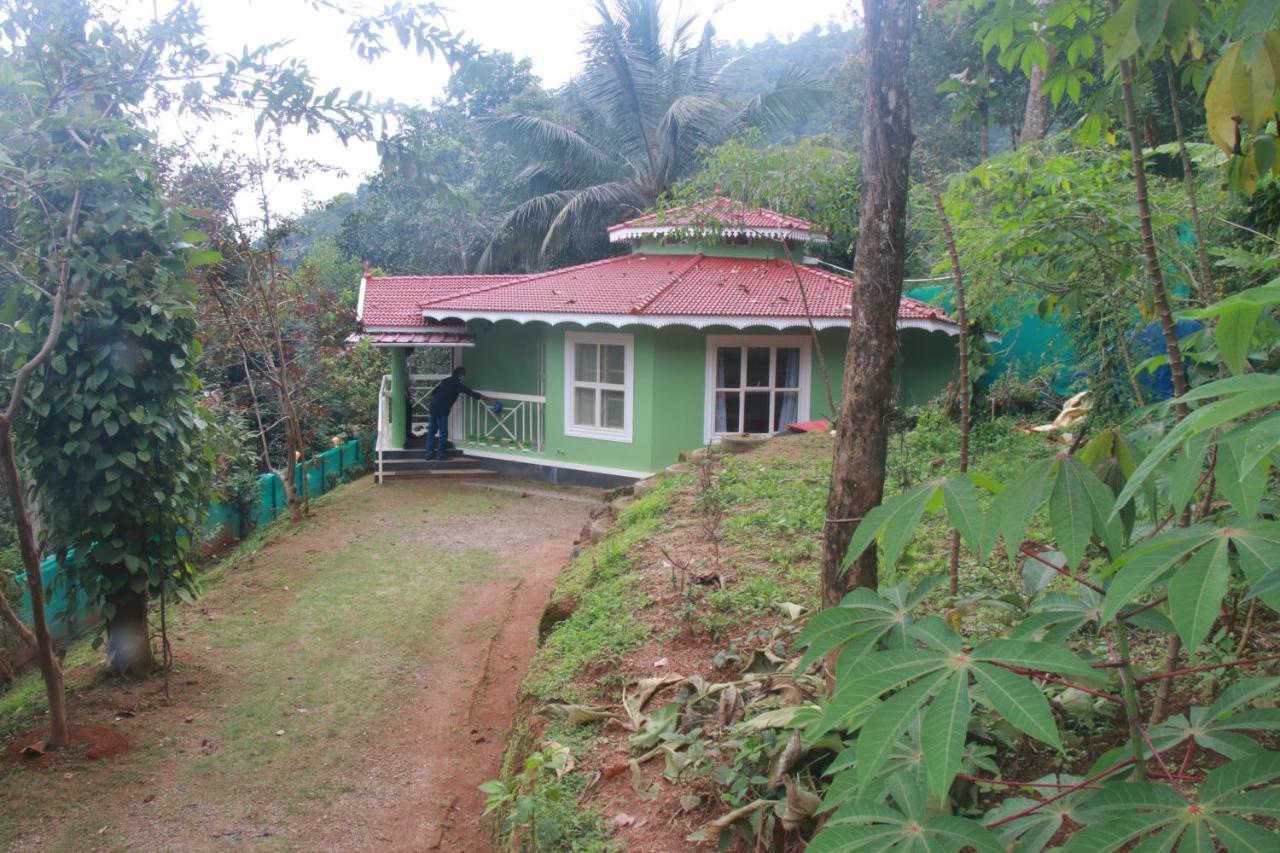 Nature Routes Cottage Munnar Buitenkant foto